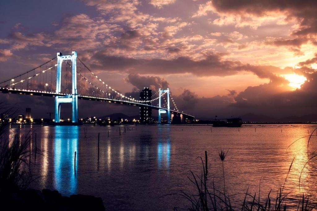 7S โฮเต็ล ทูบอน ดานัง Hotel ภายนอก รูปภาพ